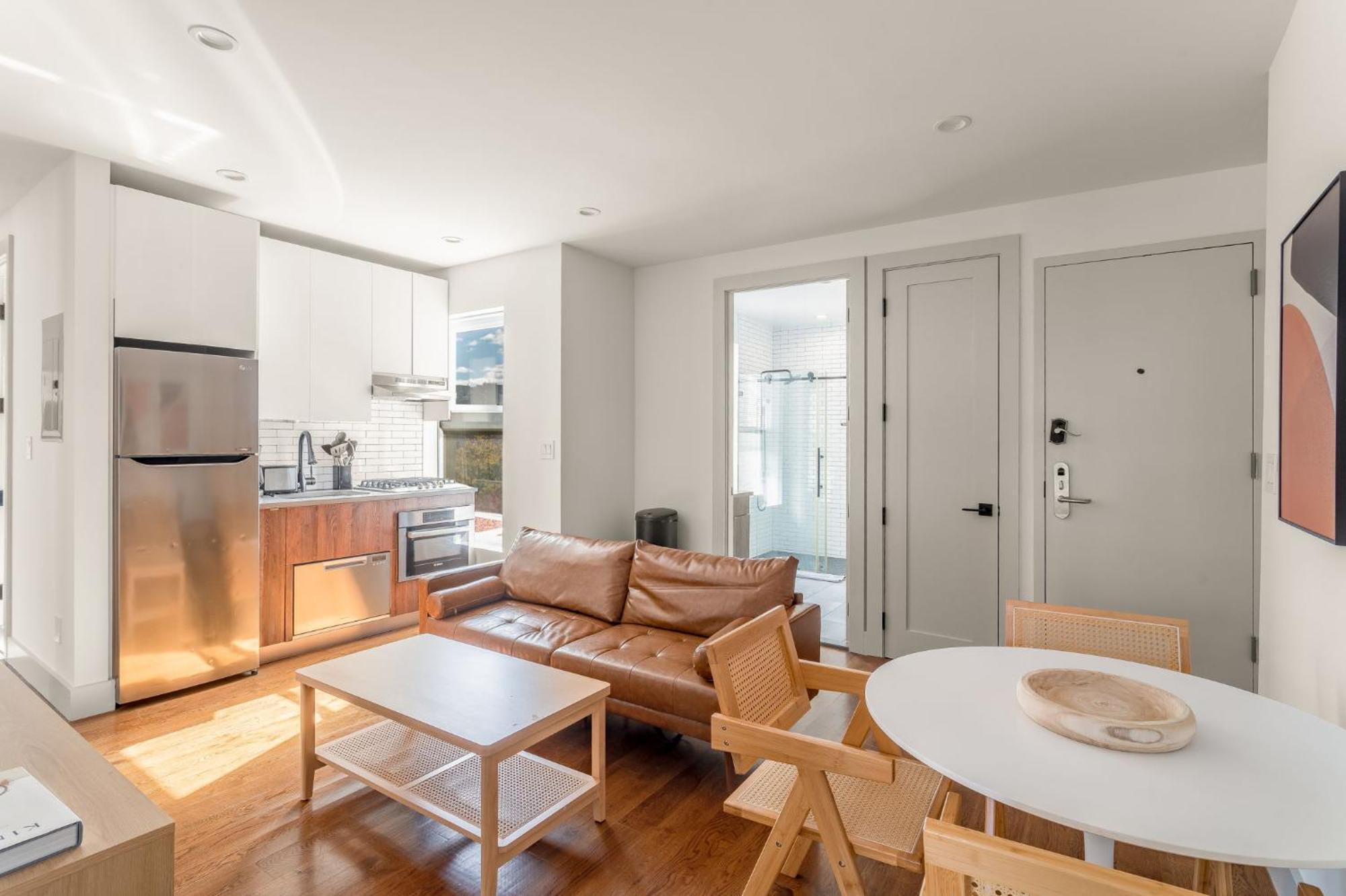 Cozy East Village 3bedroom 2bath Near Tompkins Square Park & Lower East Side Appartement *